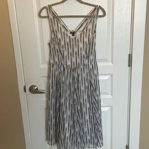 Torrid white dress with black and gold